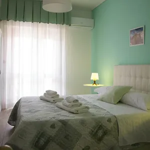 https://marys-house-naples.hotels-amalfi.com